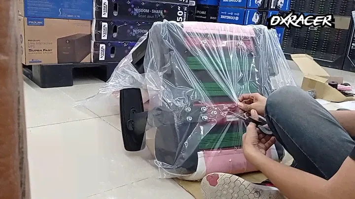 DXRACER PINK PAW PRINT GAMING CHAIR UNBOXING AND ASSEMBLY
